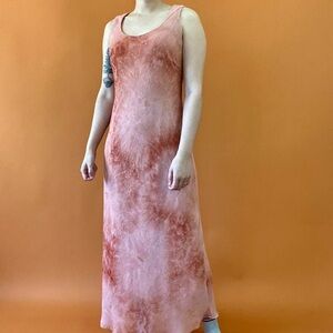 Elegant Pink Tie-Dye Maxi Dress